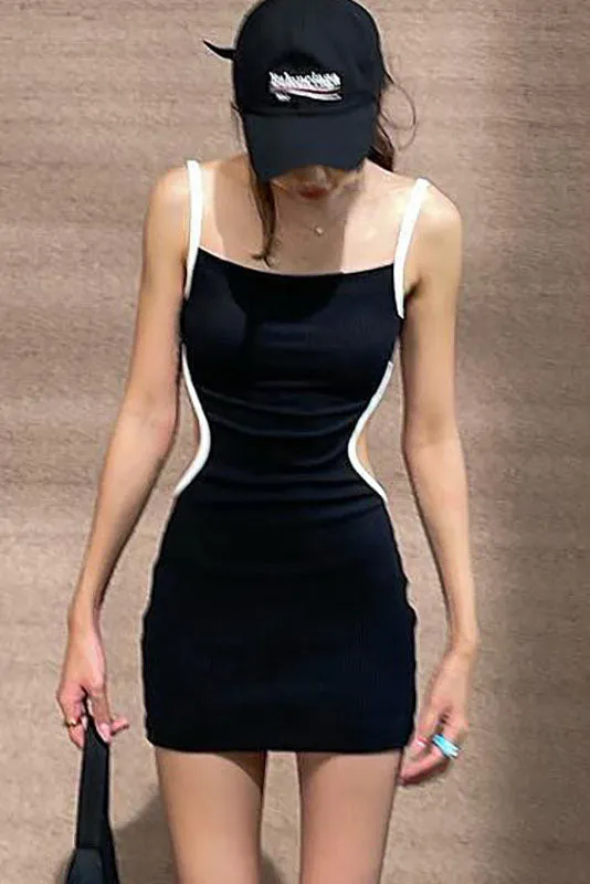 Contrast-edged Slip-back slip Dress