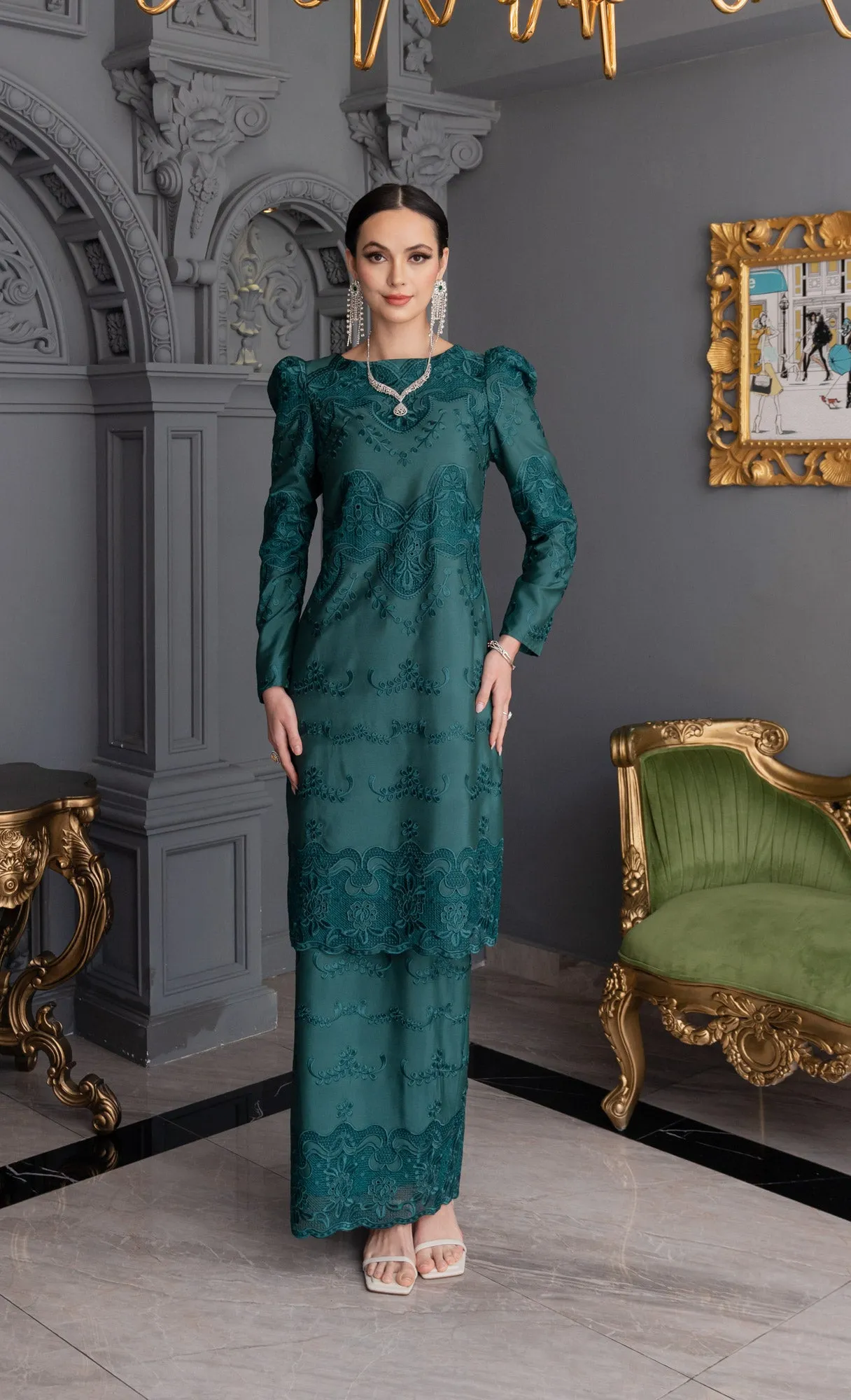 Debonair Kurung in Alpine Green