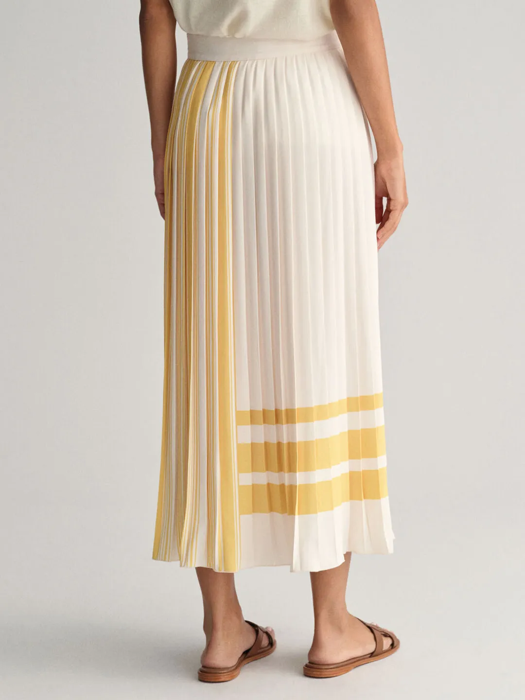 Gant Women Cream Striped Regular Fit Pleated Skirt