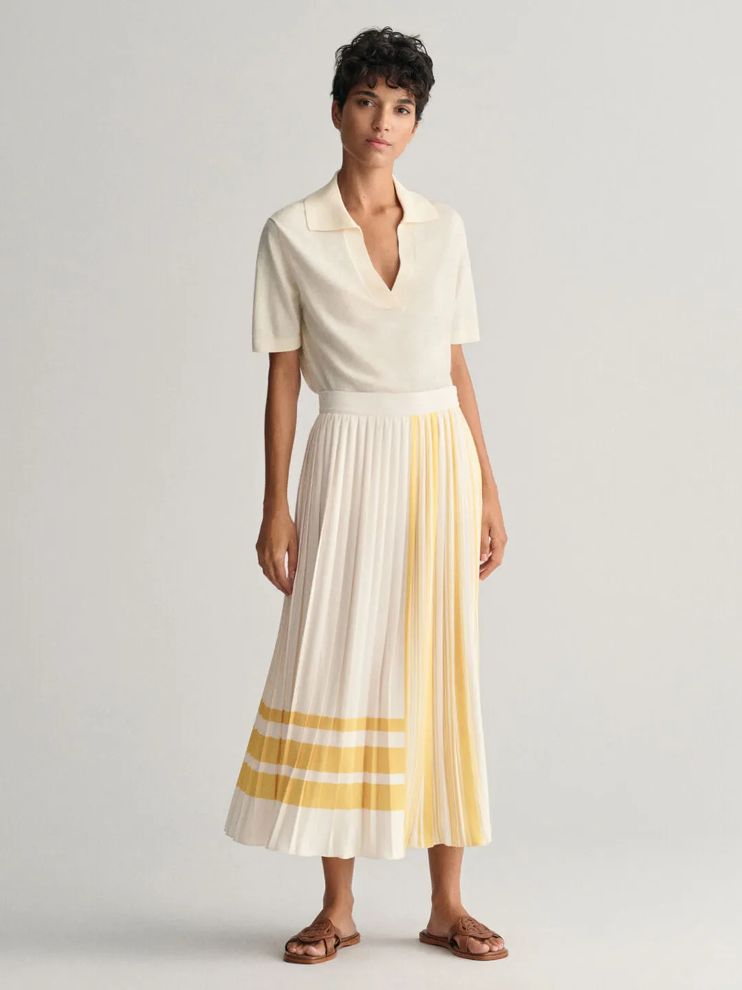 Gant Women Cream Striped Regular Fit Pleated Skirt