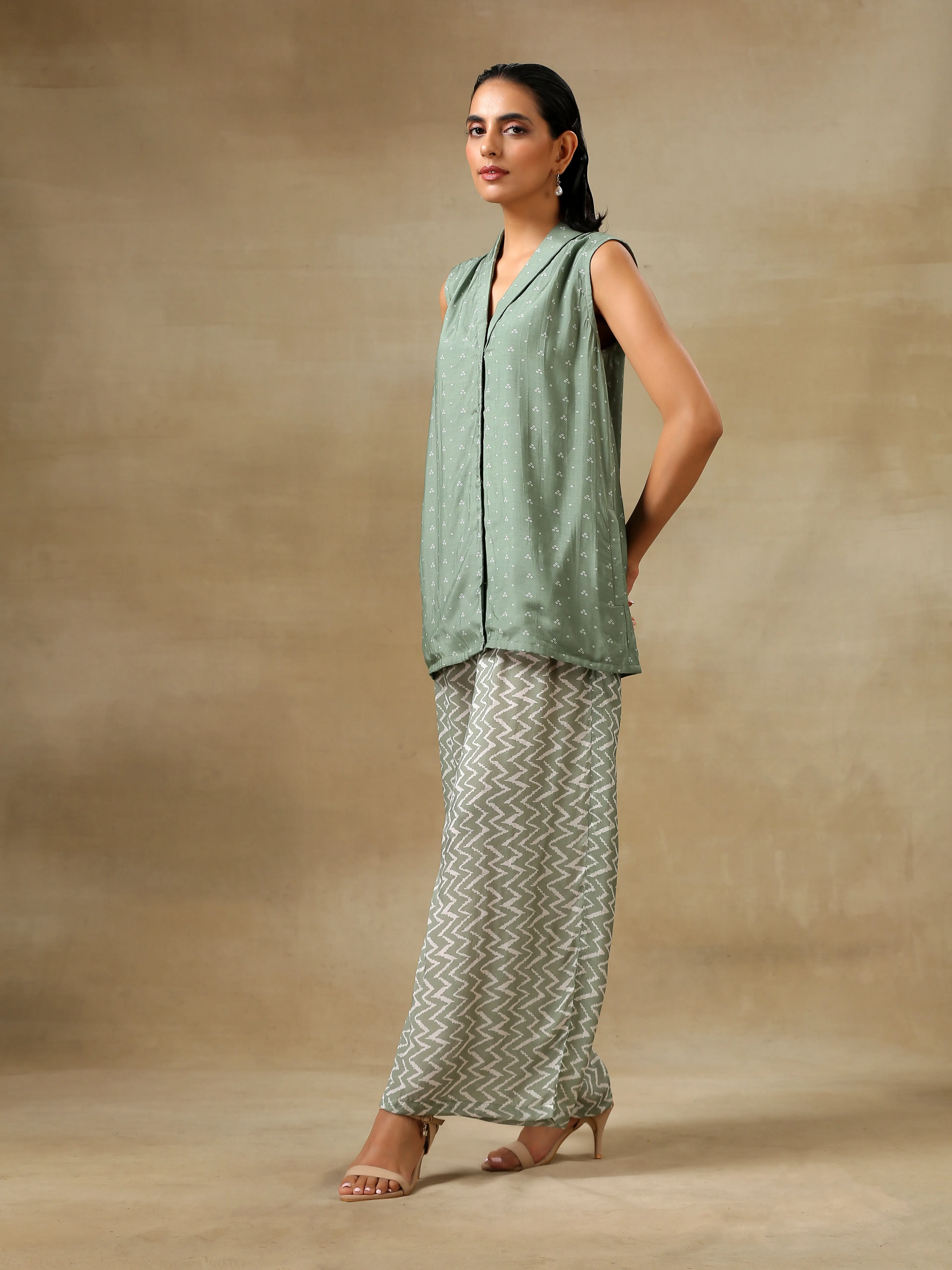 Light Green Bandhani Printed Silk Sleevesless Jacket Pant Set