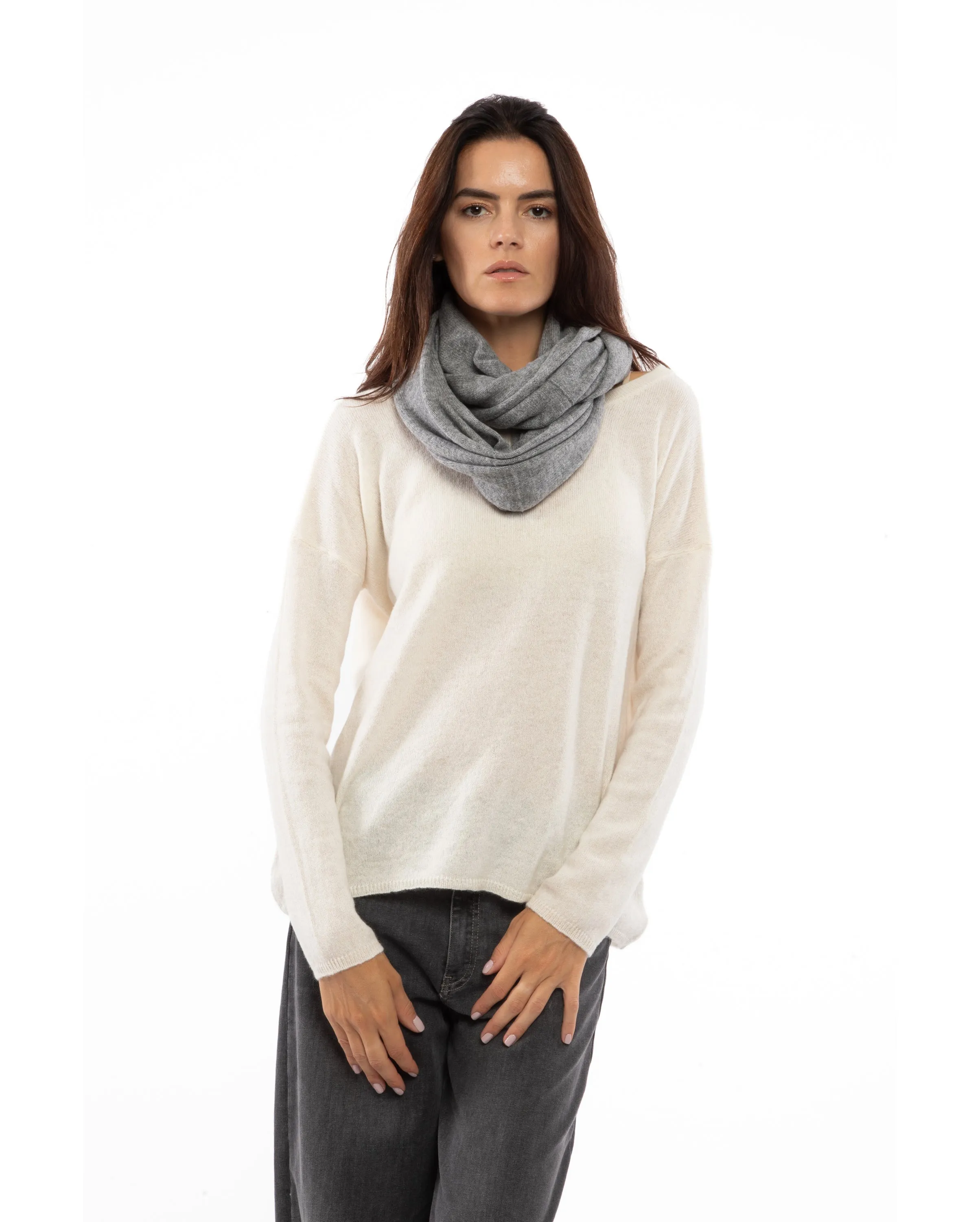 NEW FALL 24 - Women's Maxi Cashmere Neck Scarf Black