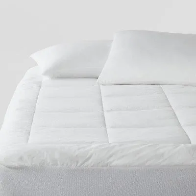 New - King Down Alternative Mattress Pad - Threshold