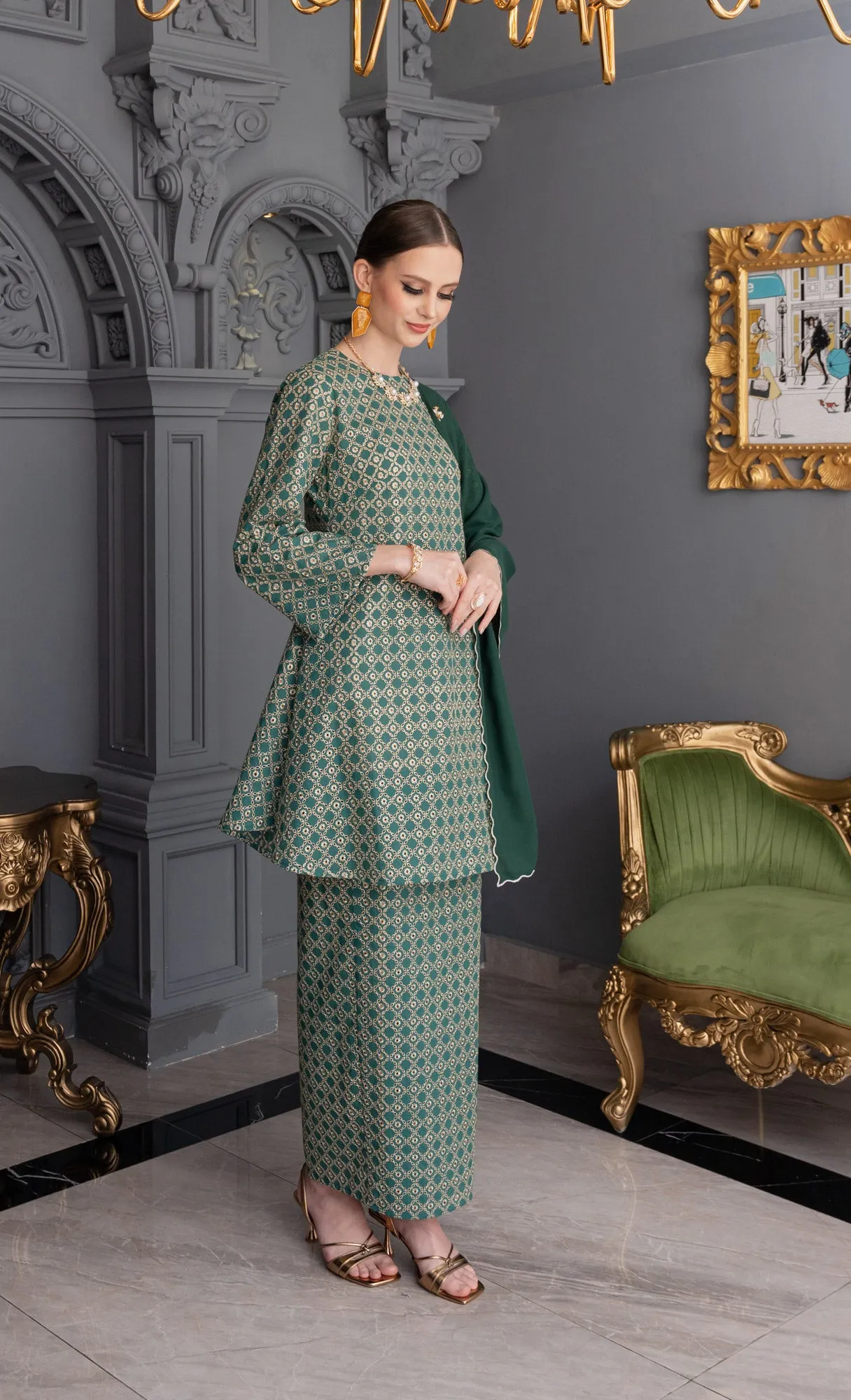 Revive Kurung in Antique Green