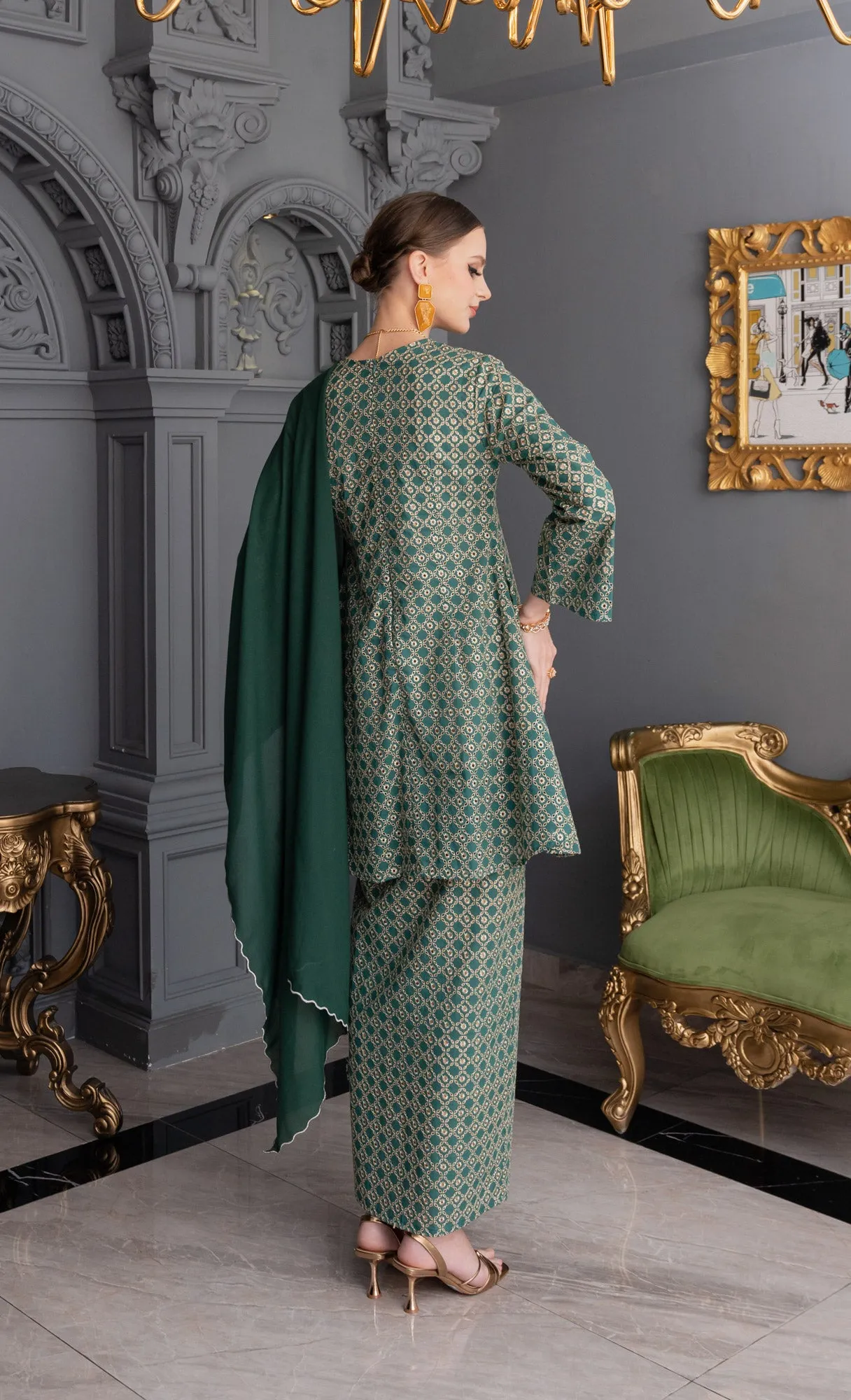 Revive Kurung in Antique Green