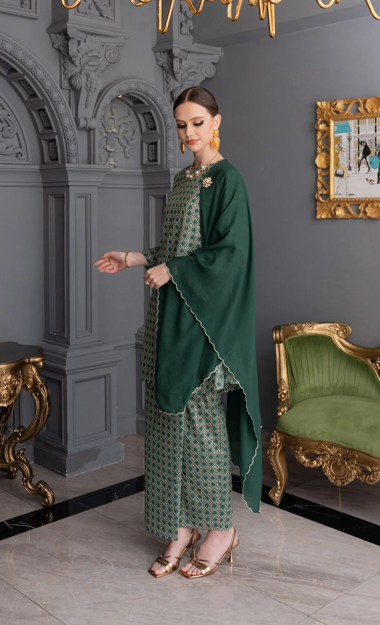 Revive Kurung in Antique Green