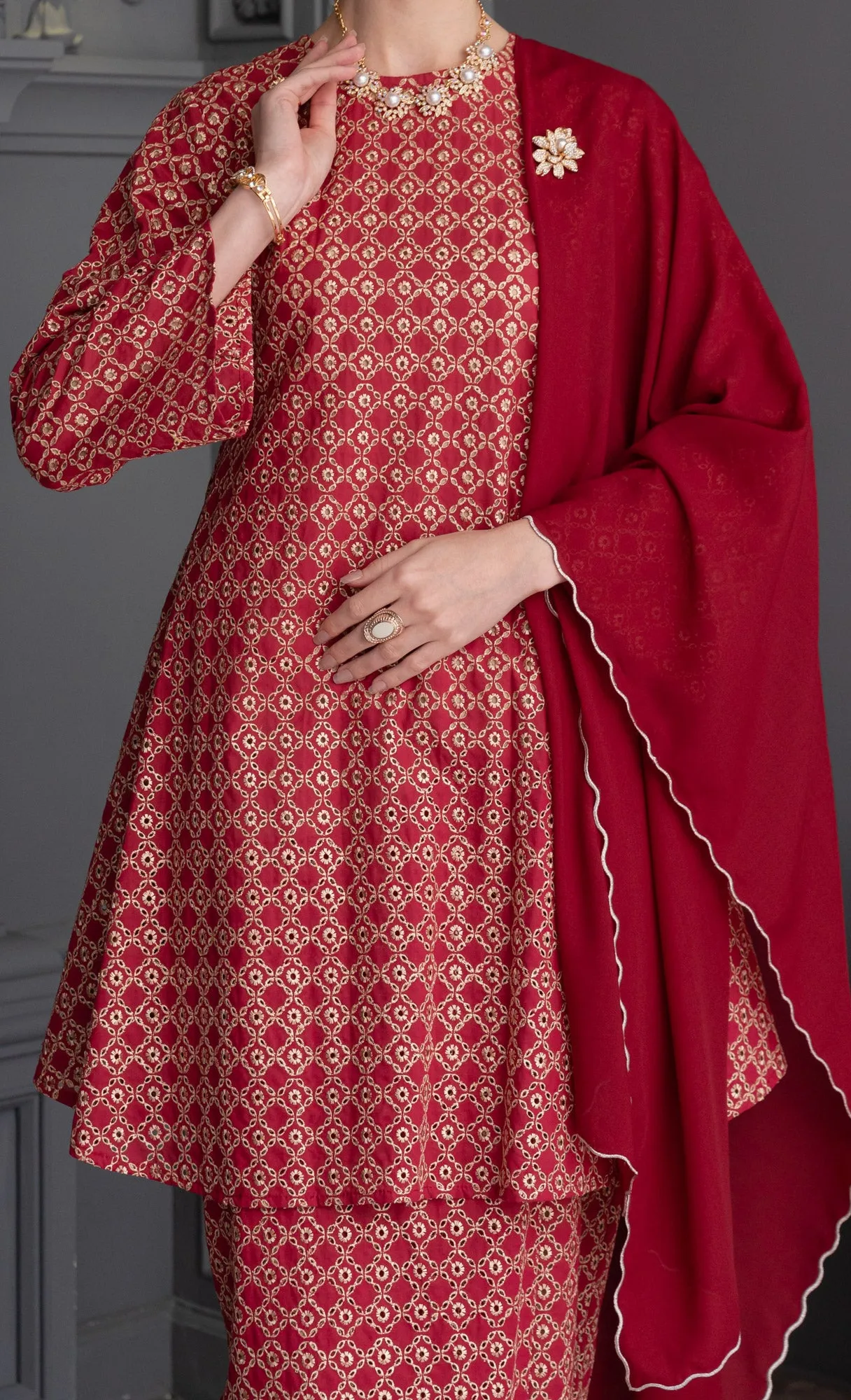 Revive Kurung in Raspberry Red