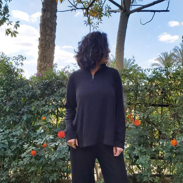 WA22/Z Zip-Neck Long-Sleeve Top