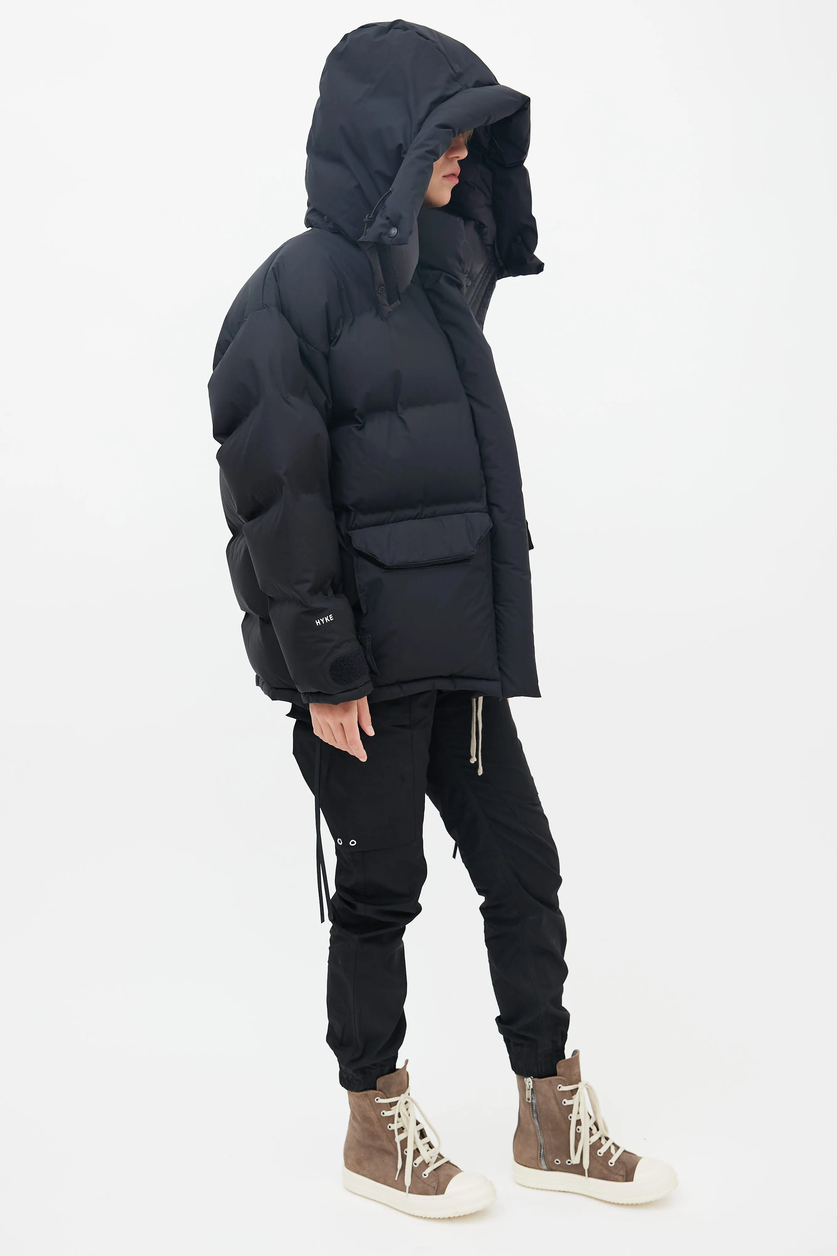 x HYKE FW 2019 Black Hooded Puffer Jacket