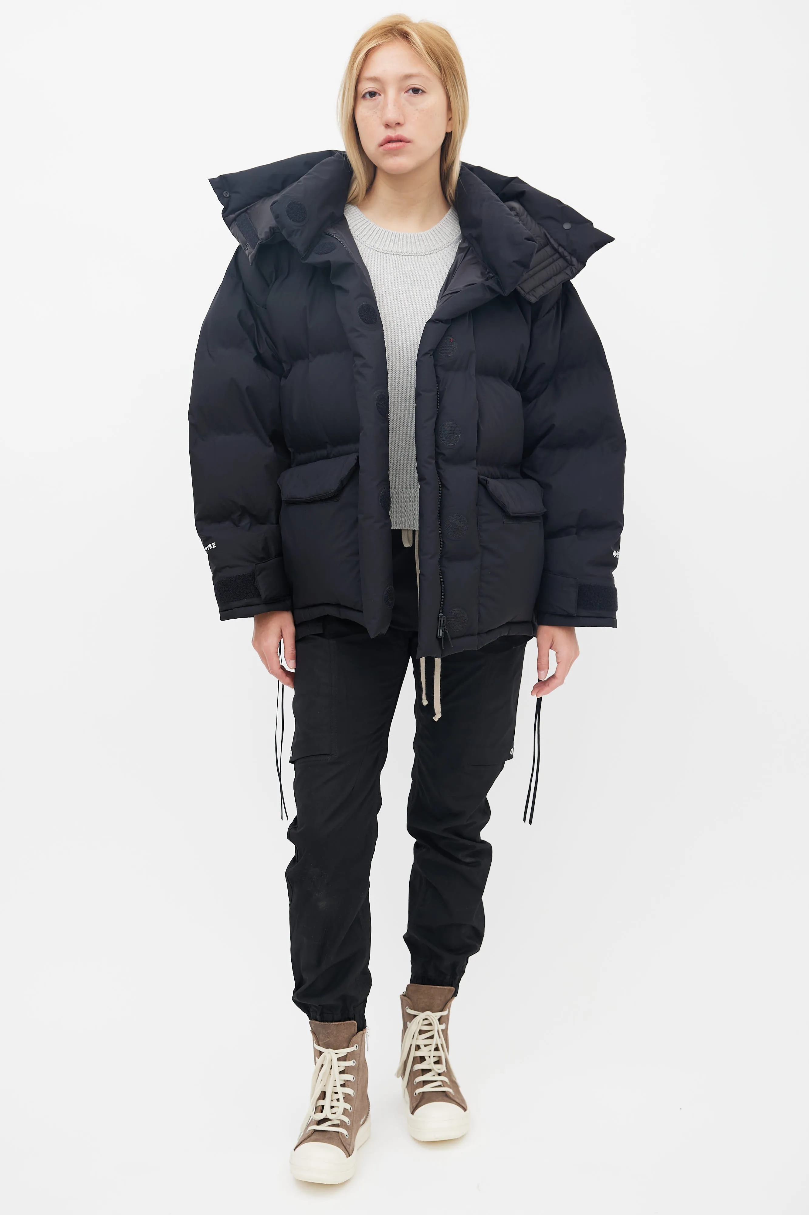 x HYKE FW 2019 Black Hooded Puffer Jacket